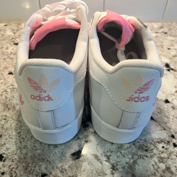 MEN’s ADIDAS Superstar Pink - NEW - 9 - Picture 4 of 4